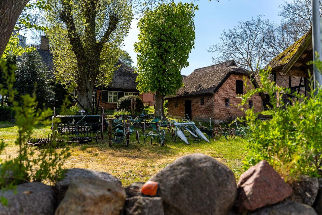 Ferienwohnung Haus Sonnenschein Göhren Exterior foto